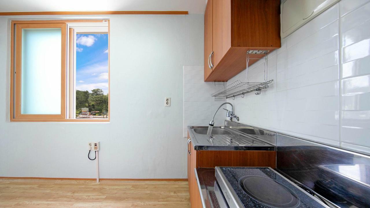 Samcheok Sol Beach Pension Экстерьер фото